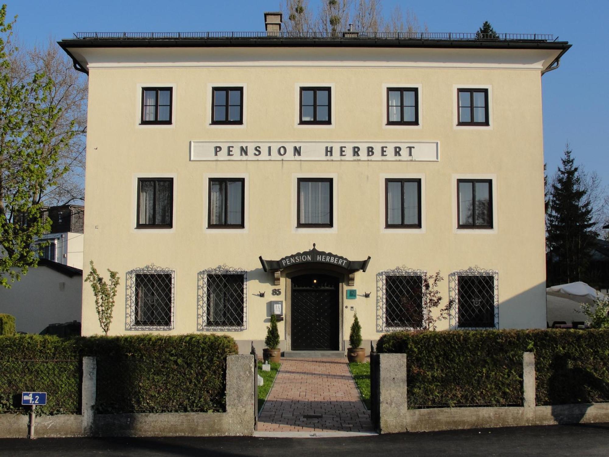 Hotel Pension Herbert Залцбург Екстериор снимка